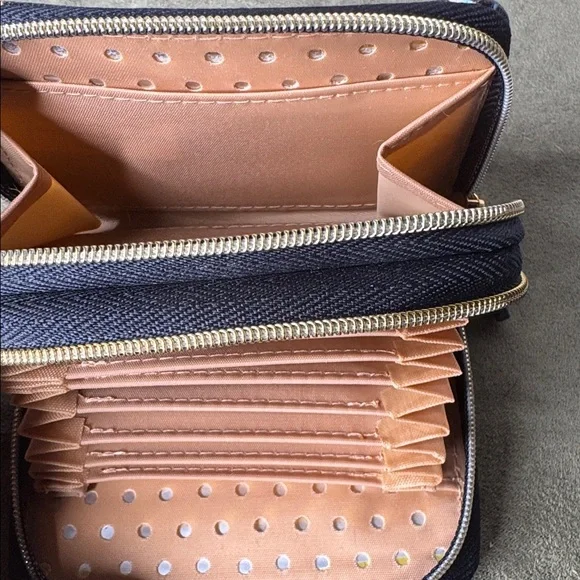 Wallet Purse Bundle of 5 Buxton Neiman Marcus Travelambo Etc - Picture 3 of 12